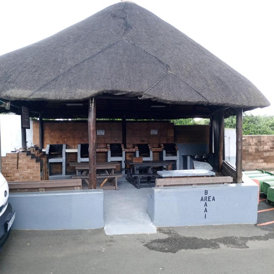 Breezy Seaview- On The Beach Amanzimtoti Εξωτερικό φωτογραφία